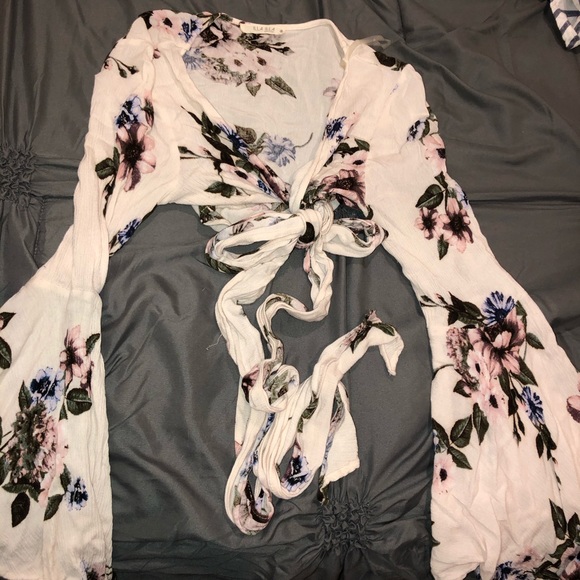 Tops - Crop shirt
